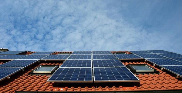 Maximize business savings with commercial solar panels